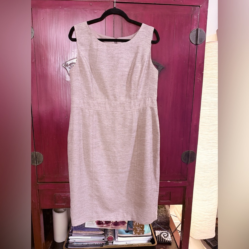Kasper Dress Heathered Tan Sleeveless Waistline Accent EUC